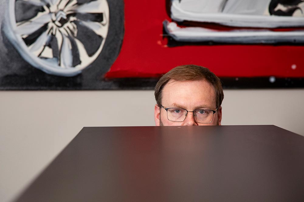Zuverlässigkeit vom Aufbau der Langenbrunner Mietvitrinen bis zur Beleuchtung: Wir übernehmen die komplette Installation Ihrer Ausstellungsvitrine.