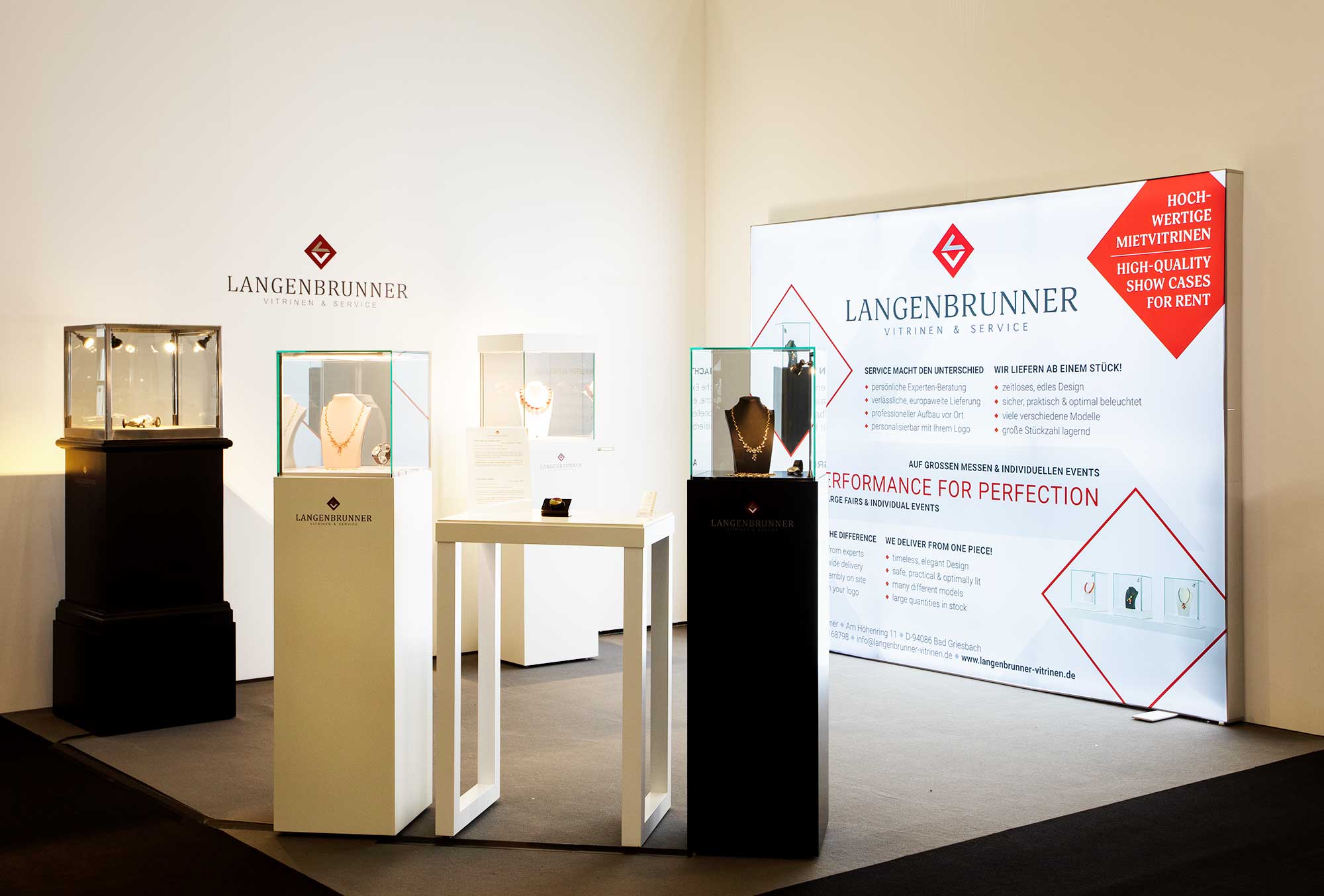 Leuchtstellwände von Langenbrunner individuelle Gestaltungsmöglichkeiten